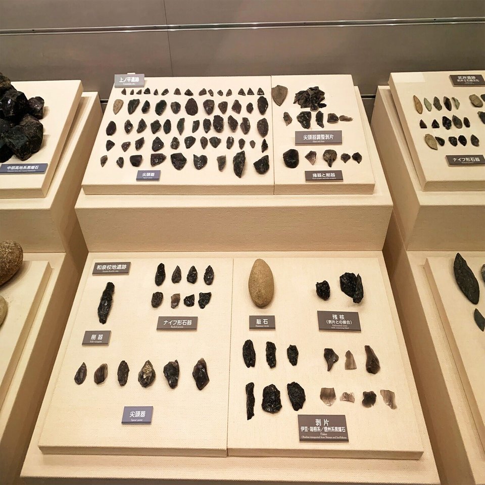 遮光器土偶と黒曜石に土器 各地で発掘した優品がずらりー明治大学博物館 Jomoseum 土 Note