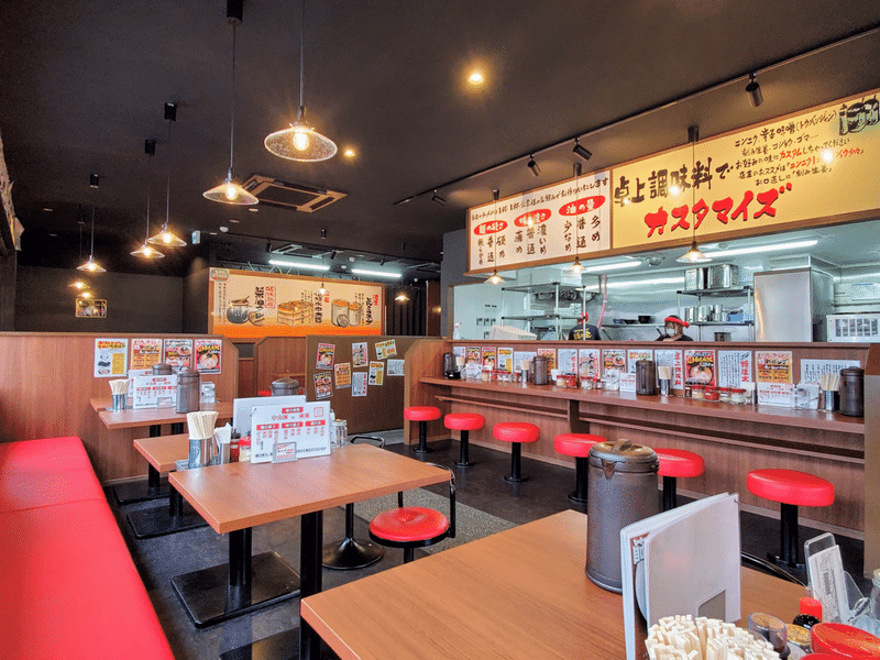 横浜家系ラーメン 鶴乃家 倉敷 内装