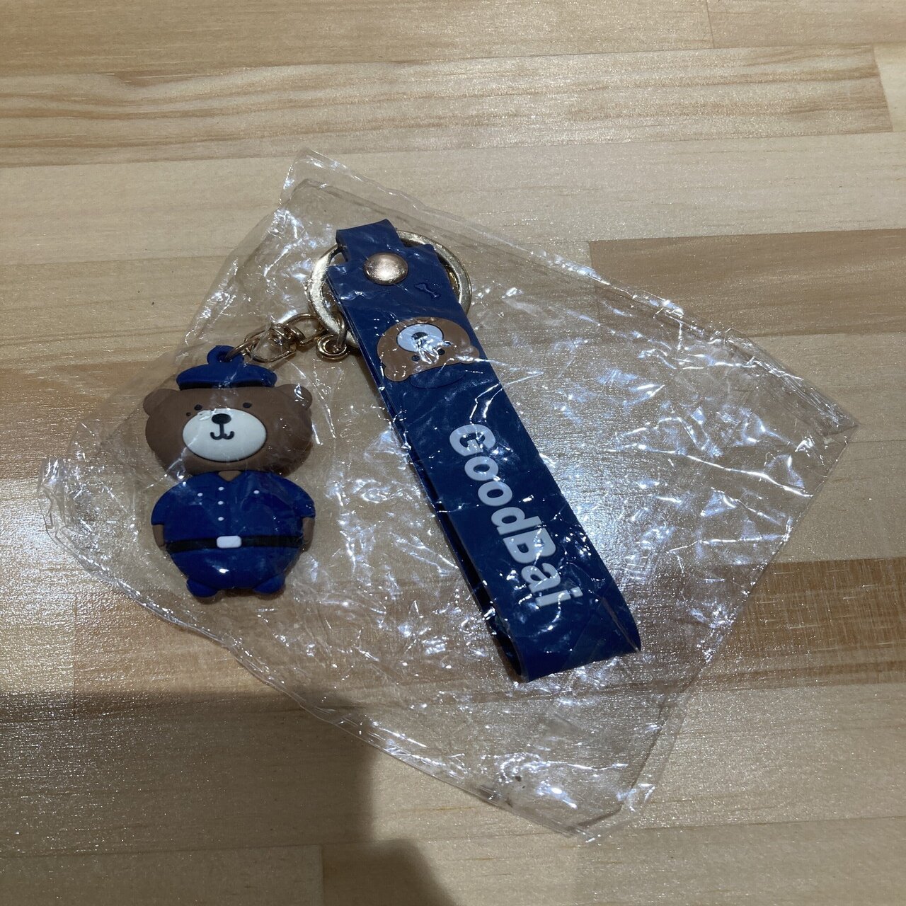 もか@11〜13郵送不可出品 Amazon.co.jp: ポストからはみ出ないように中に落としてください