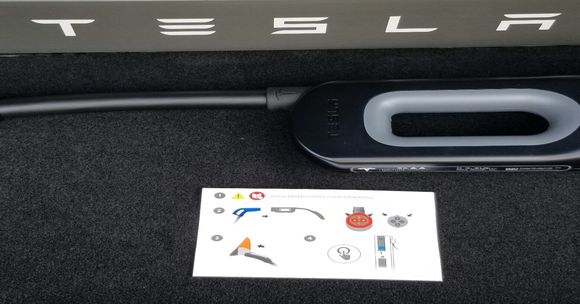 【美品】送料込 TESLA CHAdeMO充電アダプター TESLA チャデモアダプター / テスラ CHAdeMO 国内購入品｜Yahoo