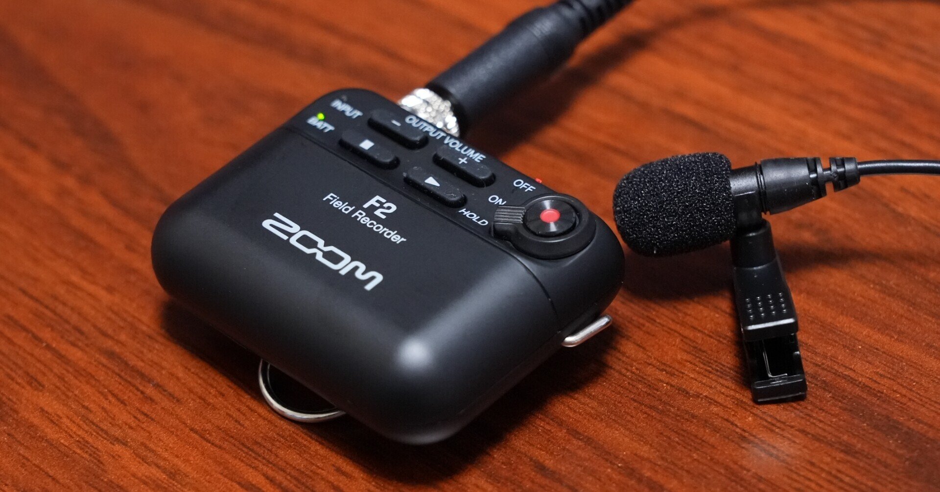 マイクを送り付けて遠隔収録！誰でも簡単に操作できる「Zoom F2」で