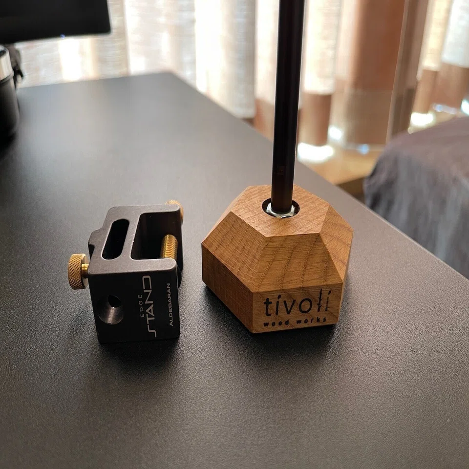 tivoli wood worksのスタンドでエッジスタンドをどこでも設置可能に