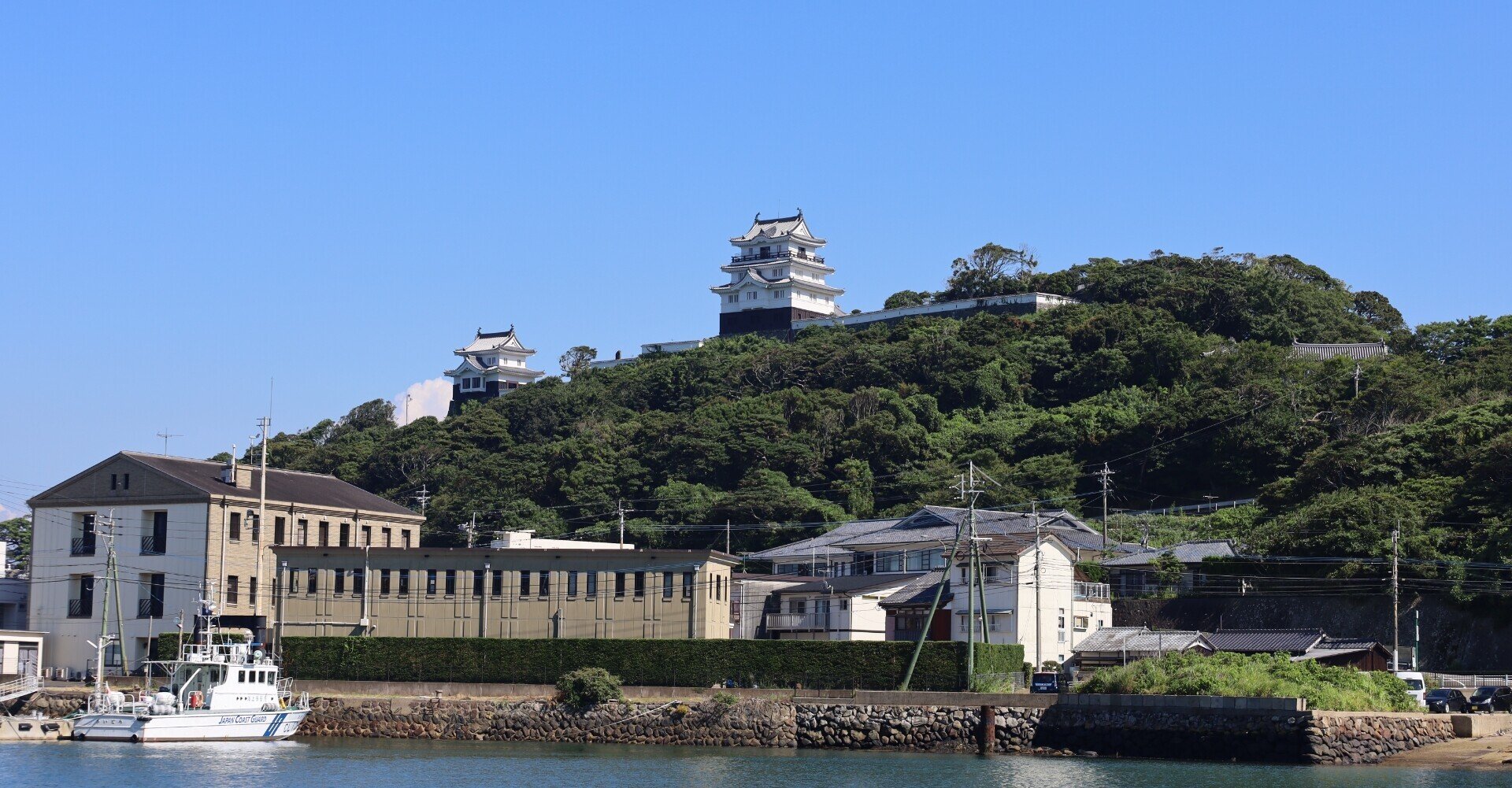 日本初 常設宿泊施設 平戸城castle Stay懐柔櫓 とは 絶景を独り占めして ラグジュアリーな城主体験を 観光庁 歴史的資源を活用した観光まちづくり 日本初 常設宿泊施設 平戸城castle Stay懐柔櫓 とは 絶景を独り占めして ラグジュアリーな城主体験を 観光庁 歴史的資源を活用した観光まちづくり