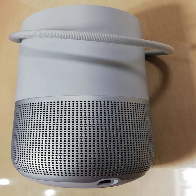 スマートスピーカー初心者が相棒にBOSE Portable Home Speakerを選んで