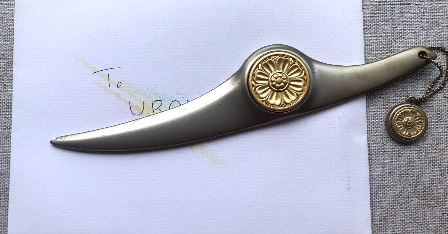 ペーパーナイフに教わる手間の大切さ｜みきみき＠文章を教える人・現役