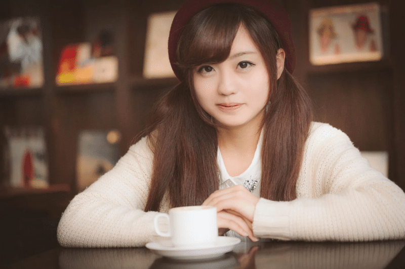 女性 コーヒー