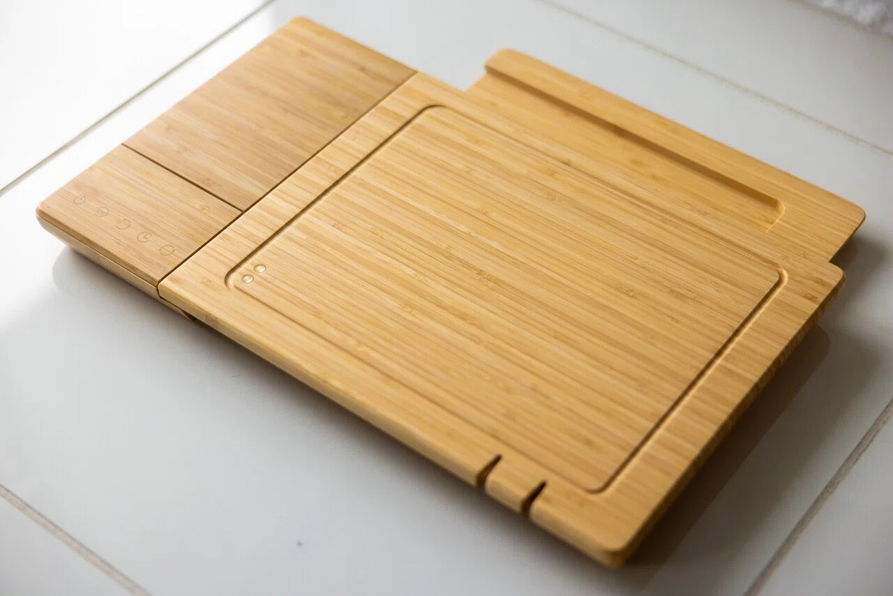 058 こんな“まな板”は前代未聞！竹とテクノロジーが融合した「Chopbox