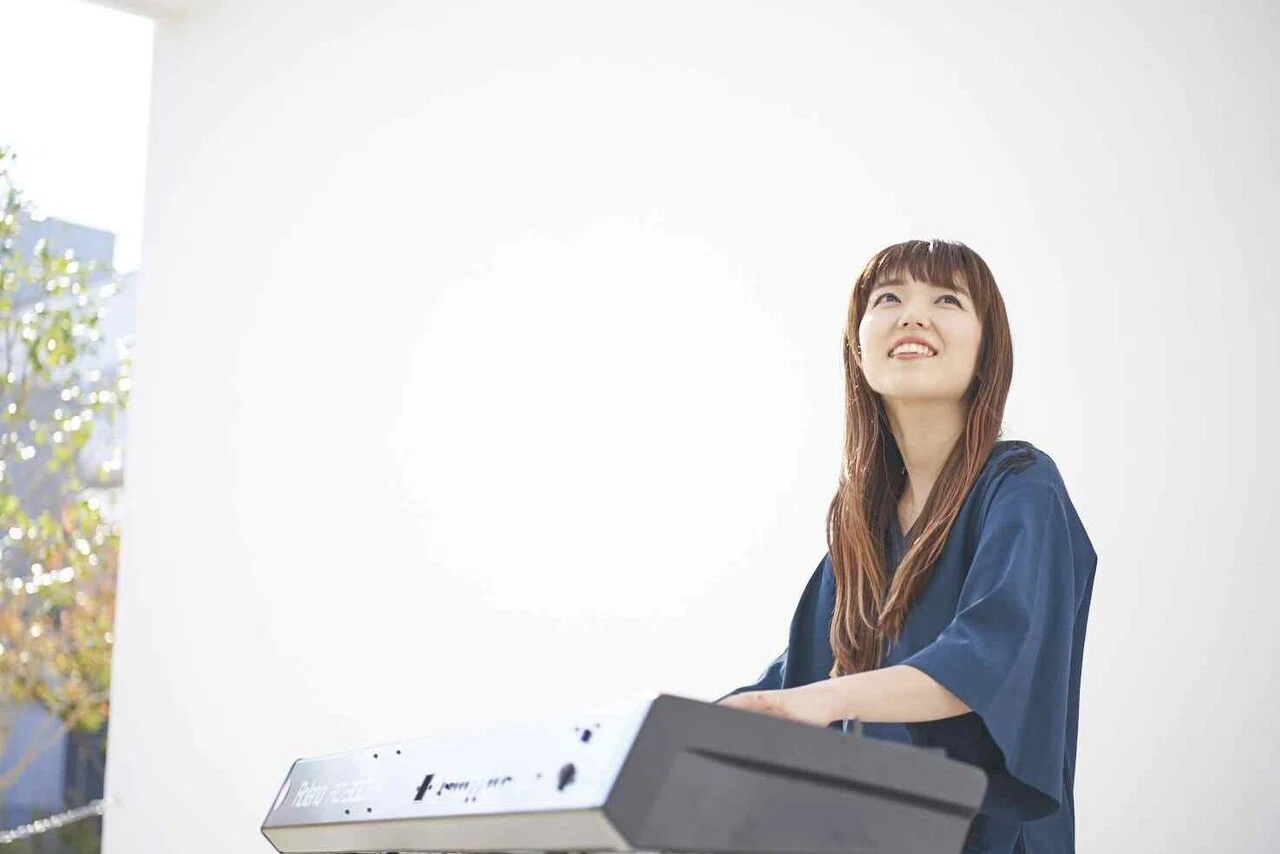 愛媛生まれ、練馬育ちのシンガーソングライター 井上侑｜（公財）愛媛