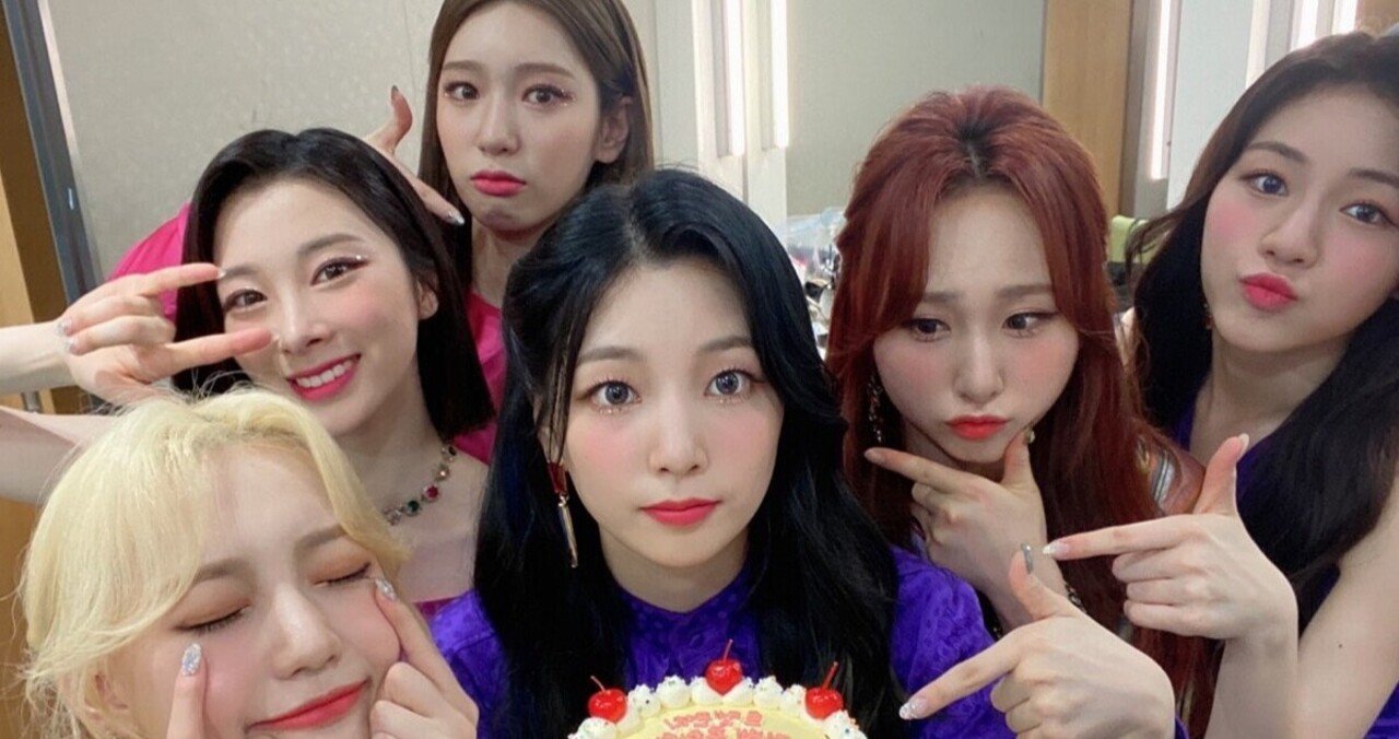 引退品RocketPunch 1〜７枚目 ヨニジュリスユンユンギョンソヒダヒョン