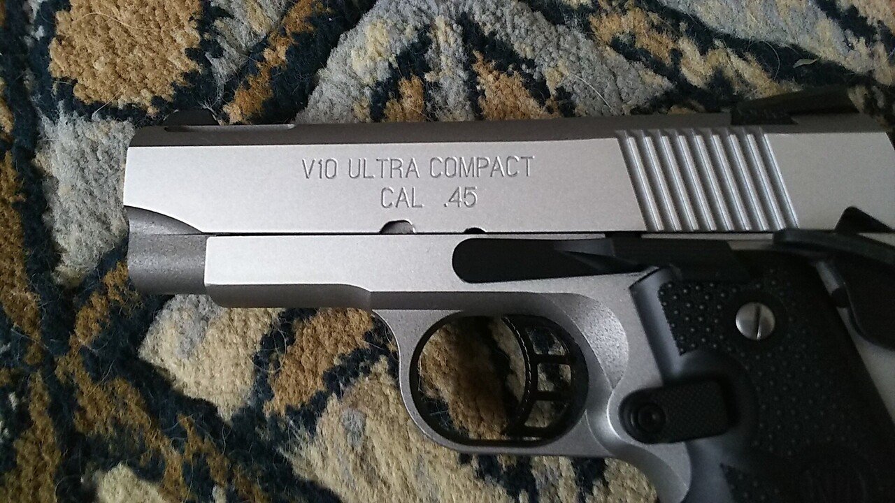 東京マルイ V10 ULTRA COMPACT ガスガン ガスブロハンドガン