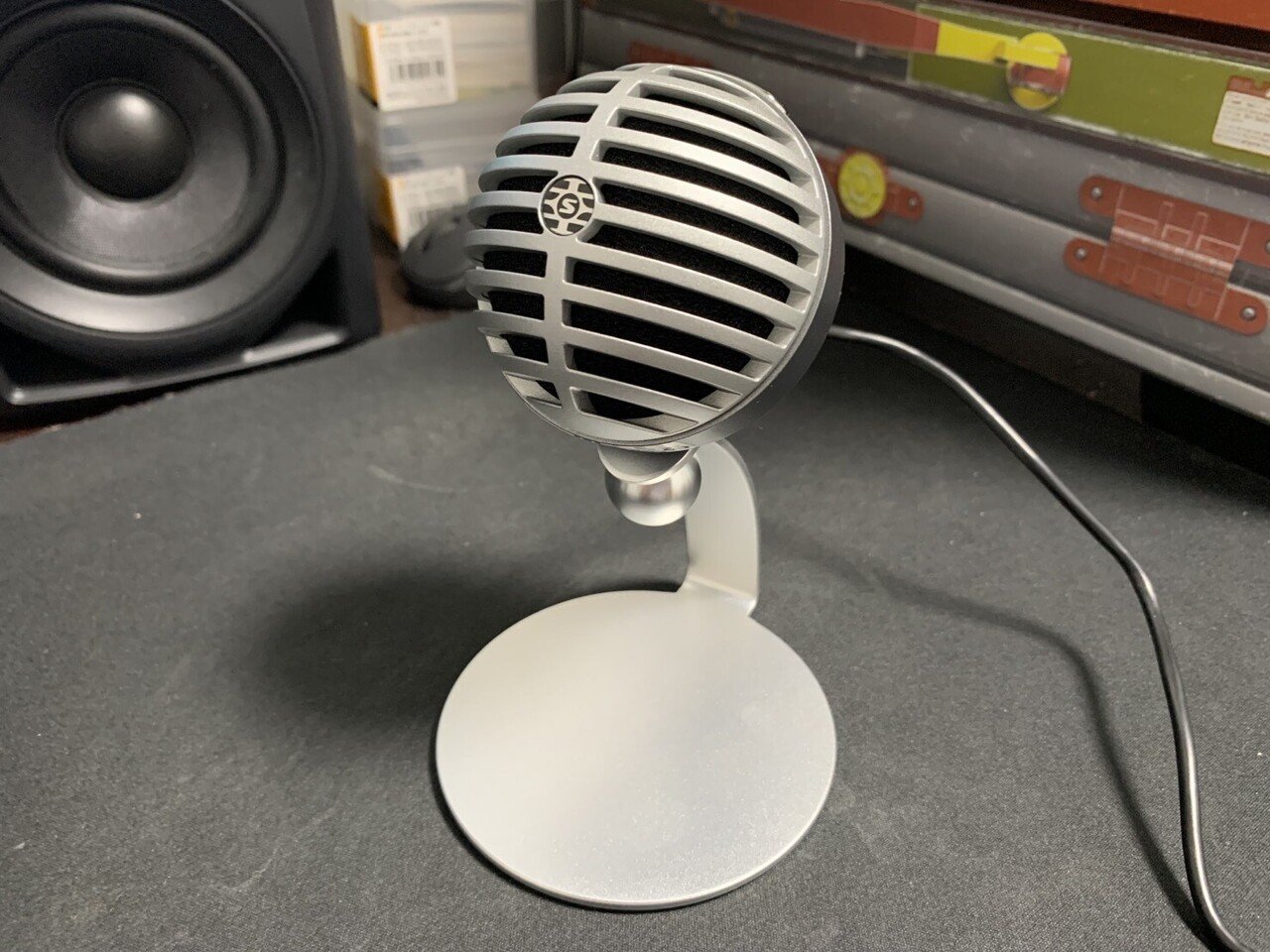 手軽、コンパクト、高音質。三拍子そろった「Shure MV5」を
