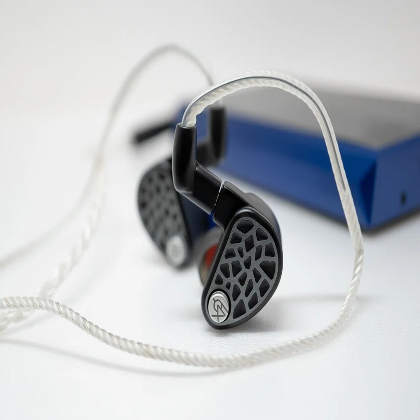 18BAのフラッグシップがさらなる進化！ 64 AUDIO「U18s」をだい 