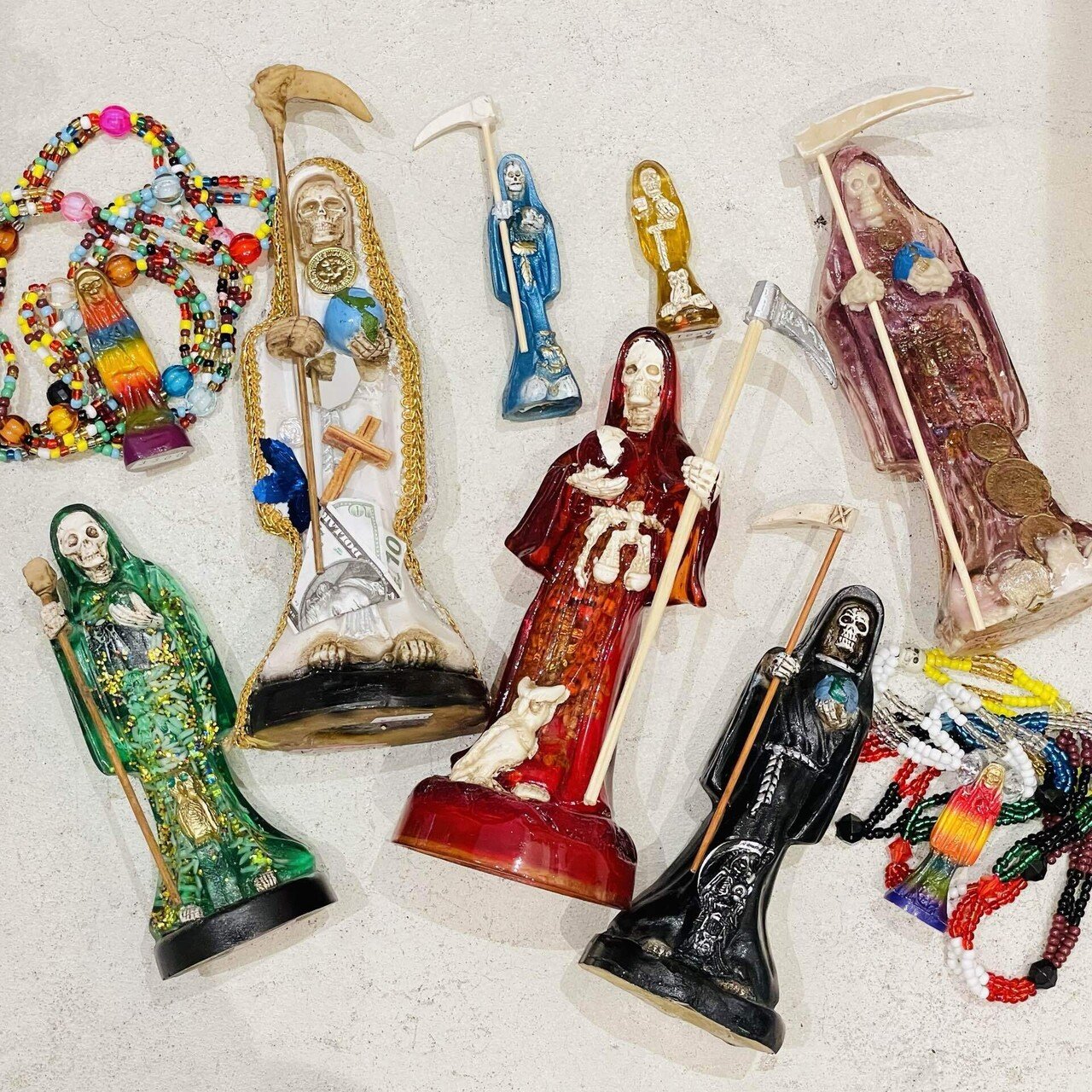 サンタ・ムエルテの色の効力｜VIVERO TOKYO