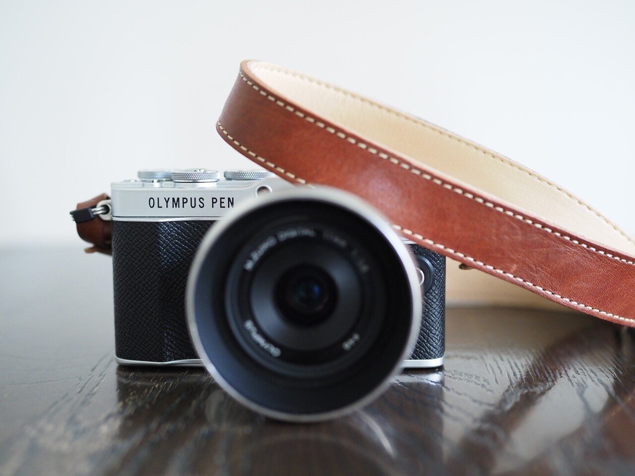 ☆超美品☆OLYMPUS PEN E-P5【本革ケース&ストラップ付】オリンパス 新製品情報】 本革ボディケース OLYMPUS PEN E-P5専用 発売