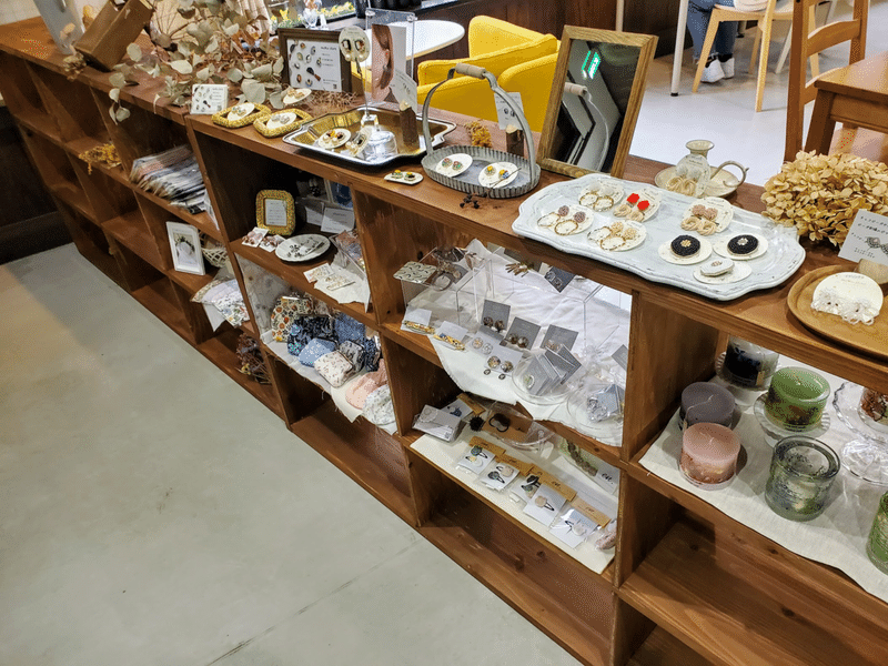 KUKKA cafe+zakka 内装 様子