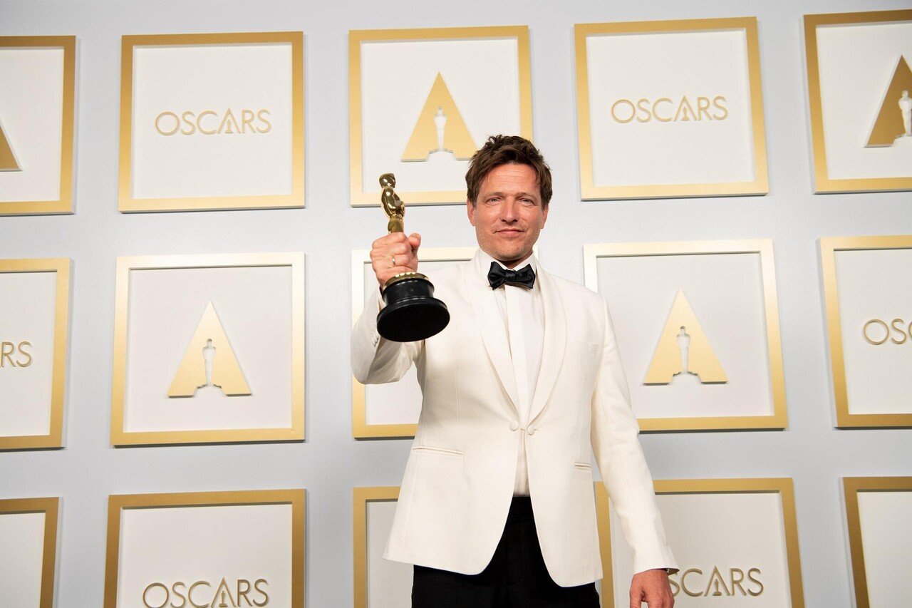 映画 アナザーラウンド マッツ ミケルセンが飲む 酔う 教える 愛する そして踊る 江崎雄二 Eddie Note 映画 アナザーラウンド マッツ ミケルセンが飲む 酔う 教える 愛する そして踊る 江崎雄二 Eddie Note