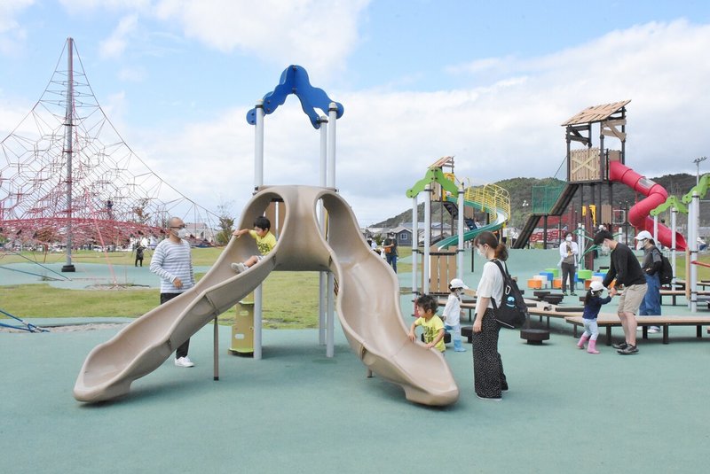 石巻地方 局所的なにぎわい 宣言後2度目の日曜 公園で密避けてのびのび 石巻days 未来都市の生き方 Note