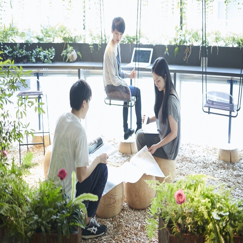 植物のお手入れ密着 温室の観葉植物 どうやって管理しているの 空間デザインブランド パーカーズ日々の仕事 Parkers Official Note Note