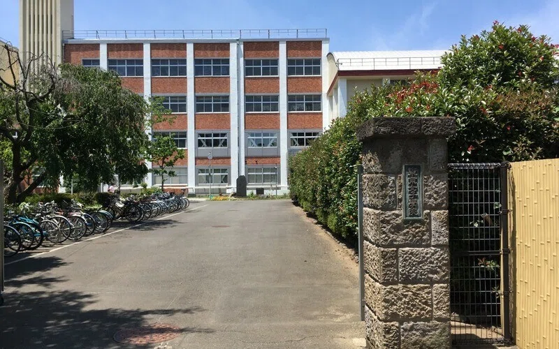 女子御三家を徹底比較 東大生チューター Metu Lab ミートゥーラボ Note
