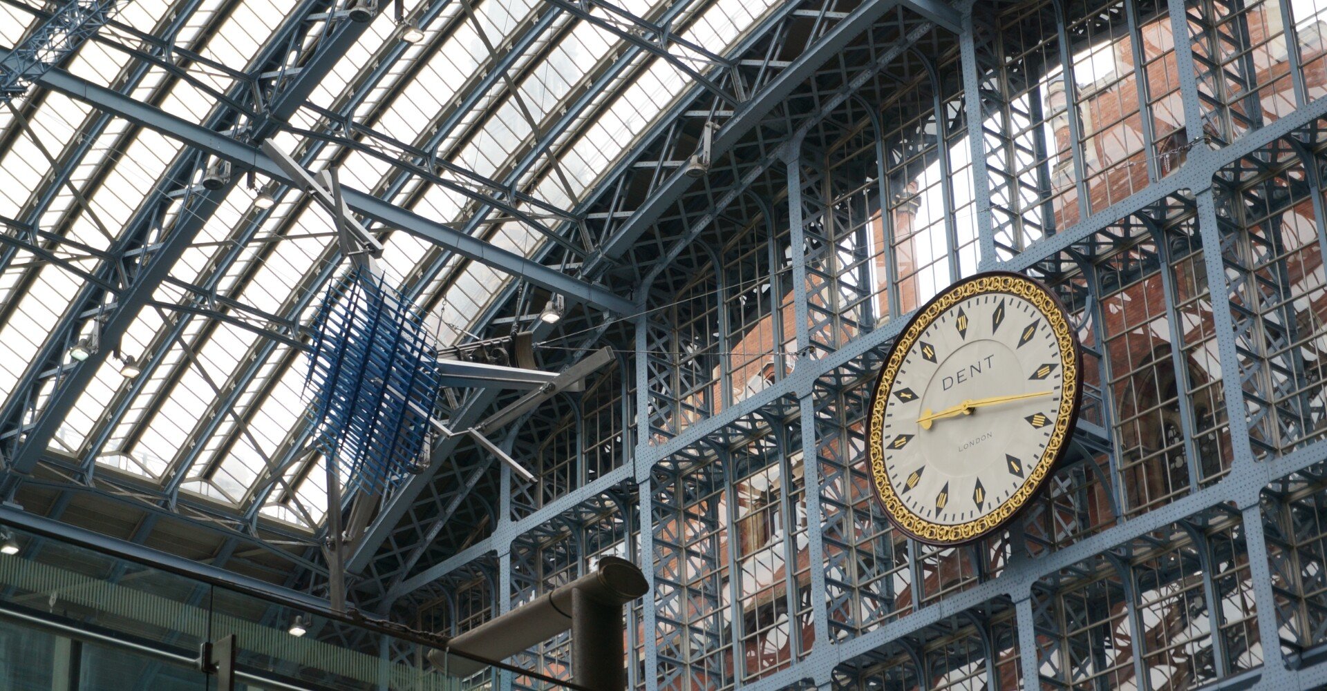 サッカー選手の脚」や「ギタリストの手」に保険がかかる「ロイズ保険市場」とは、一体何なのか。｜Frich（フリッチ）公式ブログ