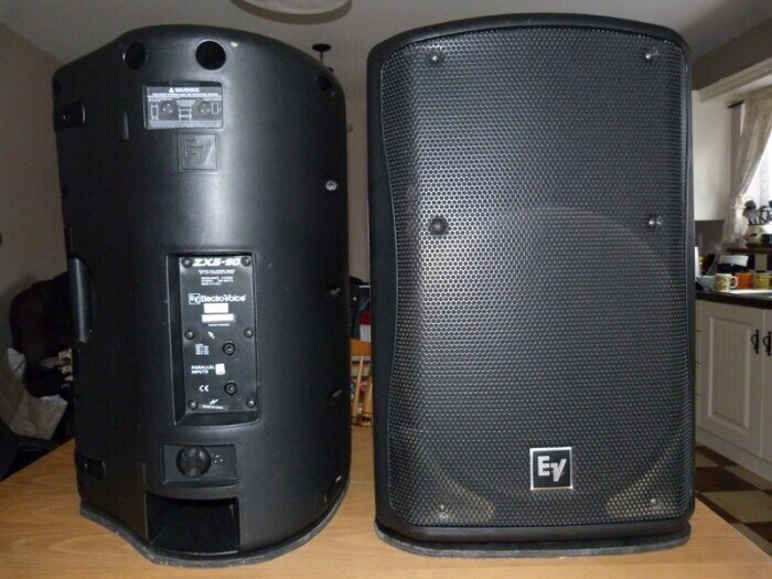 人気アイテム TURBOSOUND IP2000 PAスピーカー パワードスピーカー