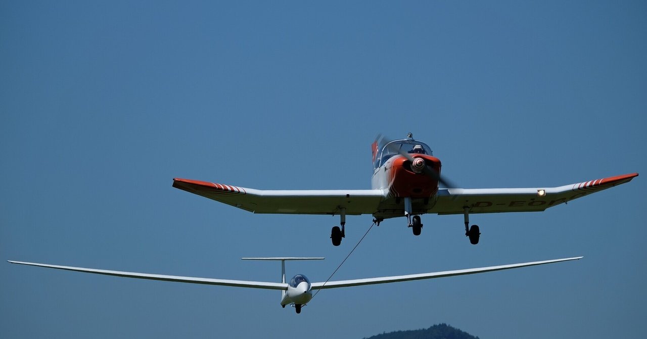 グライダーと飛行機の違い|オールド・ソルジャー|note