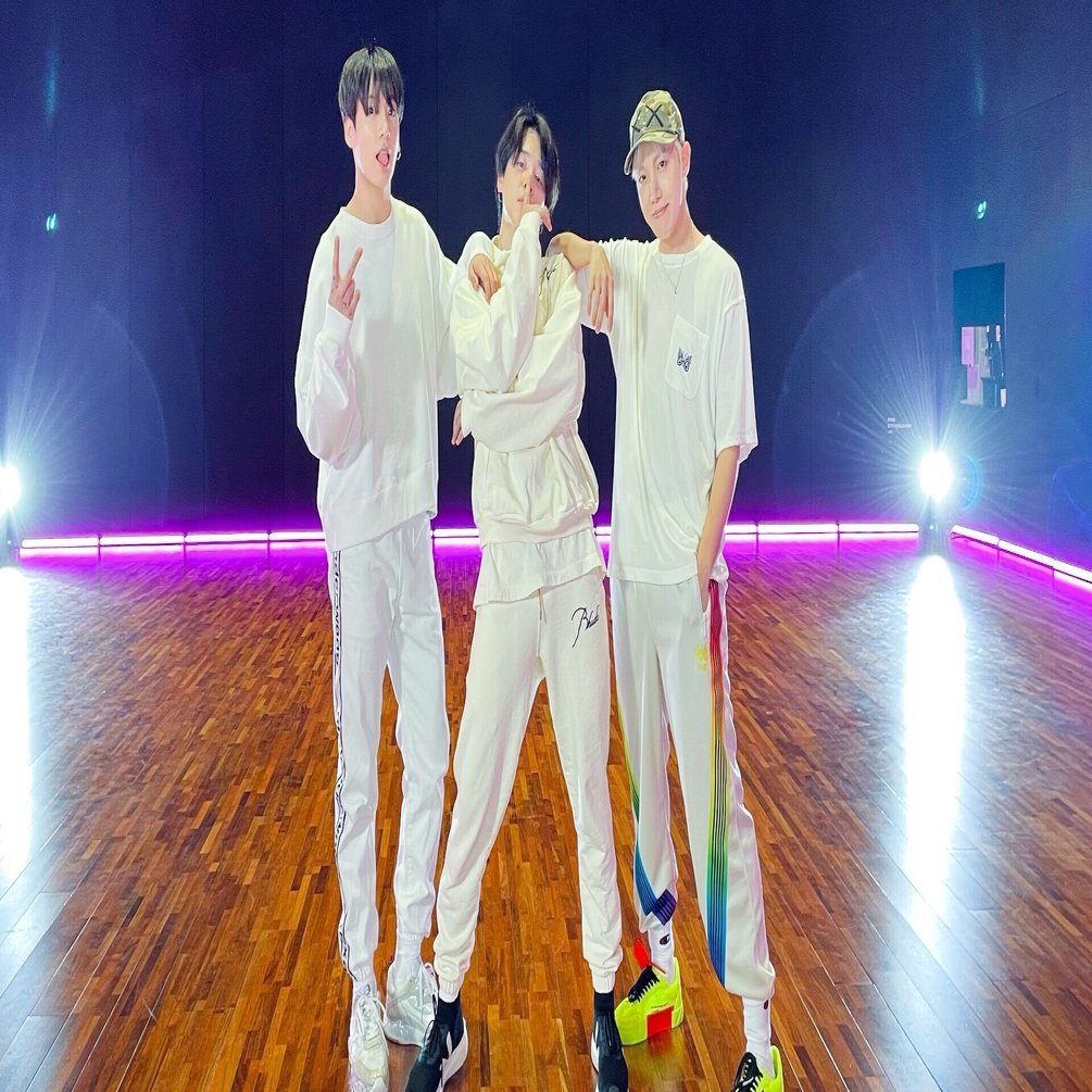 Bts 3jによるパフォーマンスがやっぱりすごい ので多くの方に観てほしい と思った件 T Crown Note