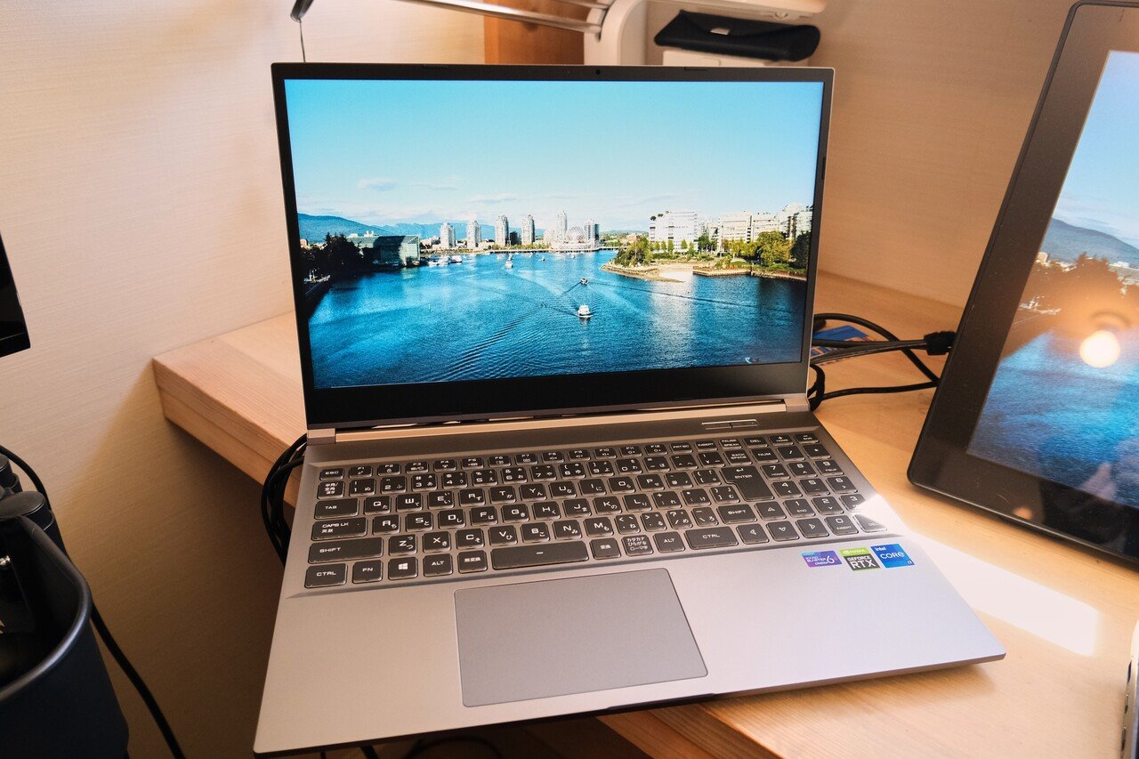 クリエイター向けラップトップ “raytrek R5-TA6 32GB” レビュー｜Ryo Usui