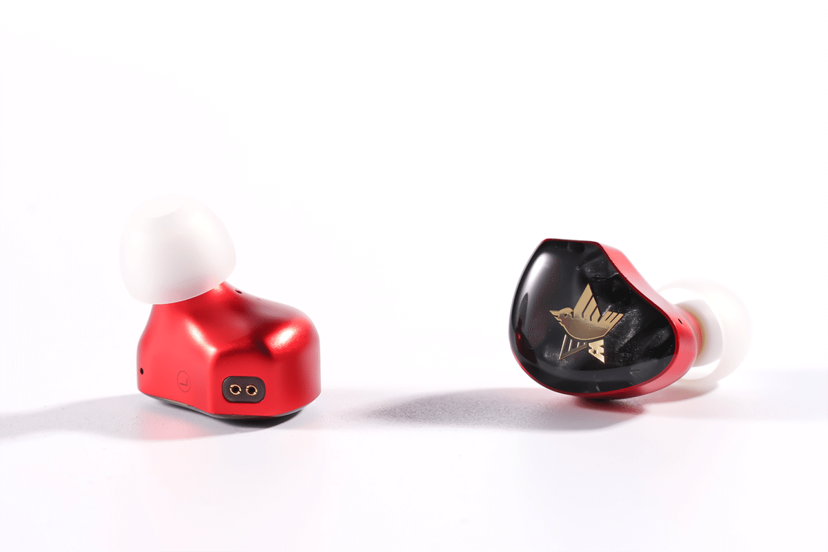 小春六花・弦巻マキ イヤホンコラボ｜TOKYO6 ENTERTAINMENT