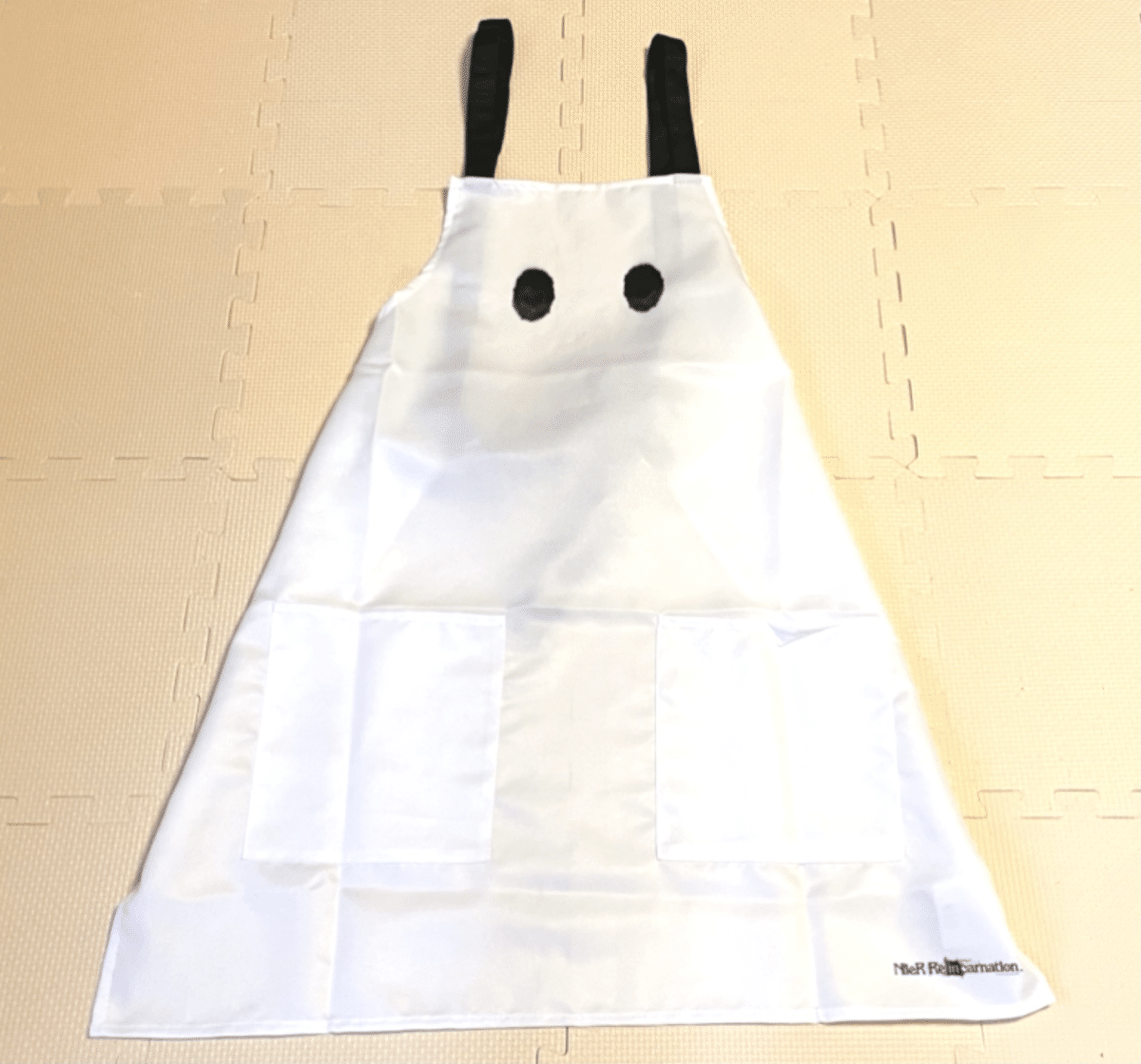 ⭐︎新品未使用品⭐︎ 超希少　ニーアリィンカーネーション ママ エプロン 当選品 ⭐︎ ⭐︎新品未使用品⭐︎ 超希少 ニーアリィンカーネーション ママ