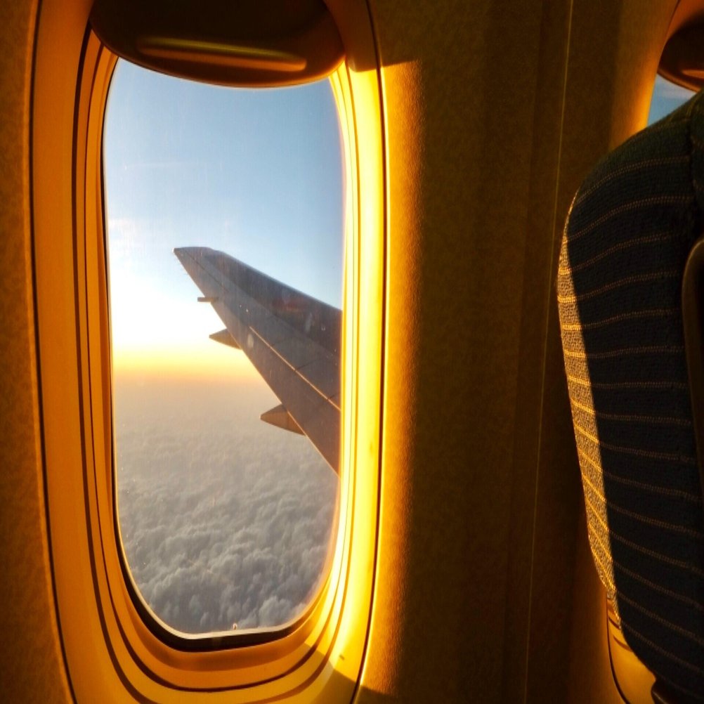 そこは最高の展望台 飛行機の窓から見た 忘れられない 5つの風景 手塚 大貴 Note
