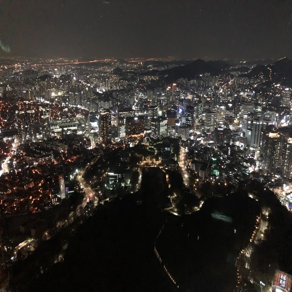 韓国の街並み 02 Nソウルタワーからの夜景でも るしあ昌 Note