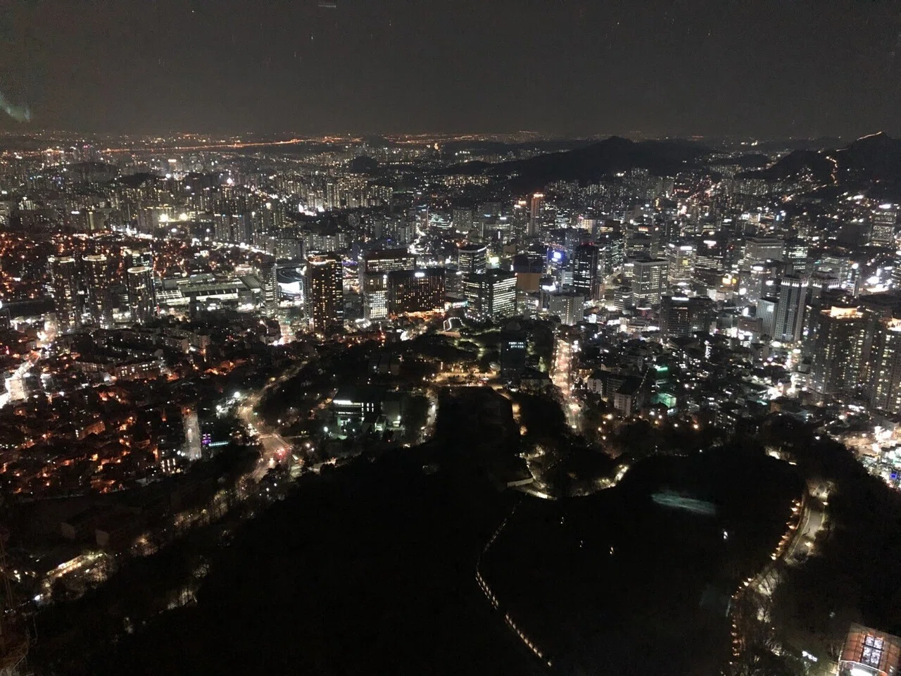 韓国の街並み 02 Nソウルタワーからの夜景でも るしあ昌 Note 韓国の街並み 02 Nソウルタワーからの夜景でも るしあ昌 Note