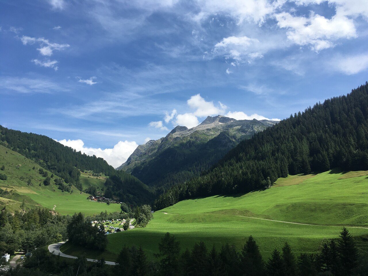 休暇にかじるスイスドイツ語方言学｜SWISS LAB. GO FOR IT