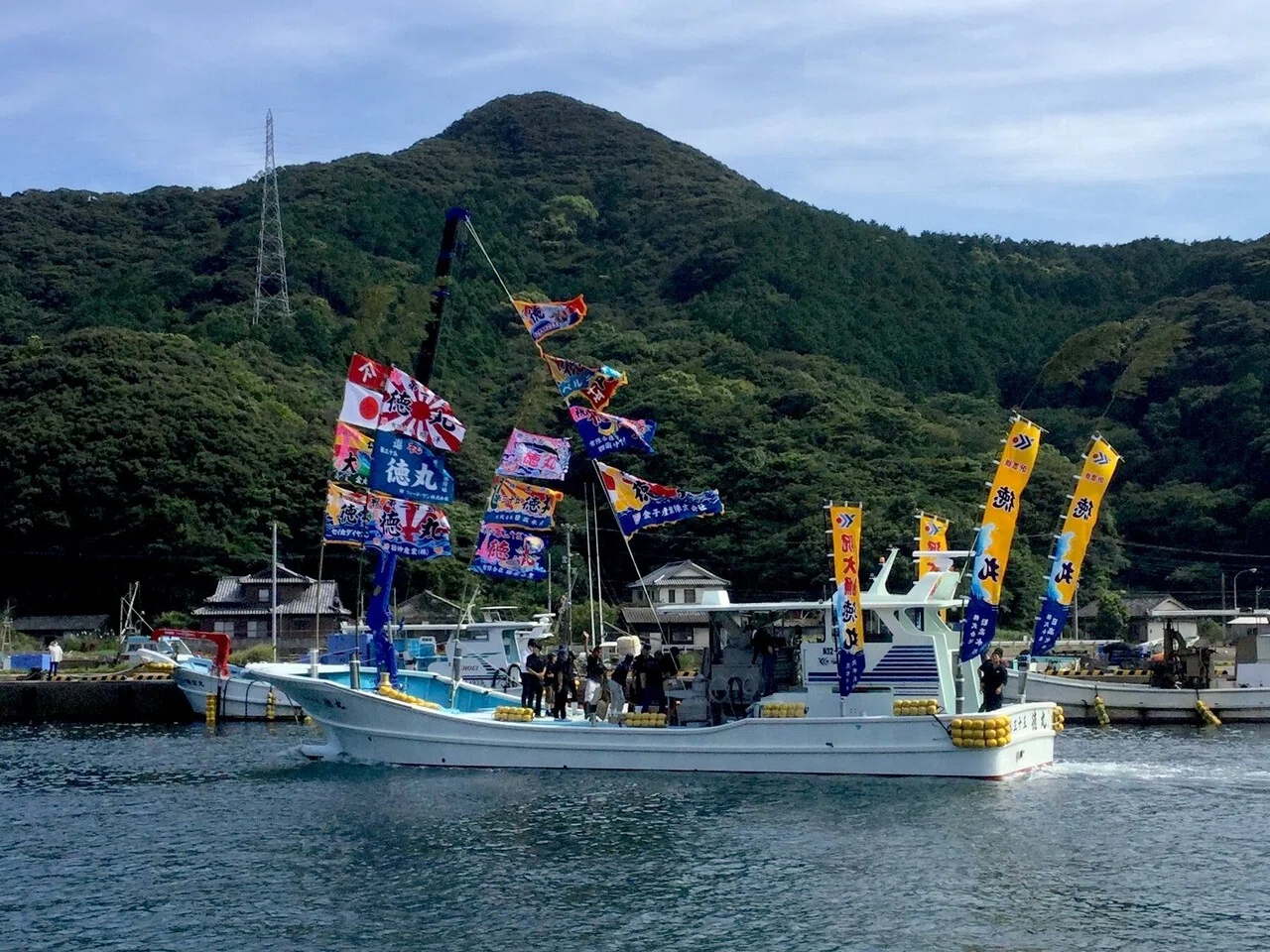 新船の進水式！！若松・神部地区の港にて。｜meggie
