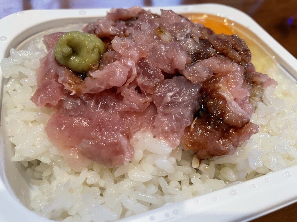 マルハニチロ 粗挽き鮮味まぐろのたたき 80g｜ヤングアミカ