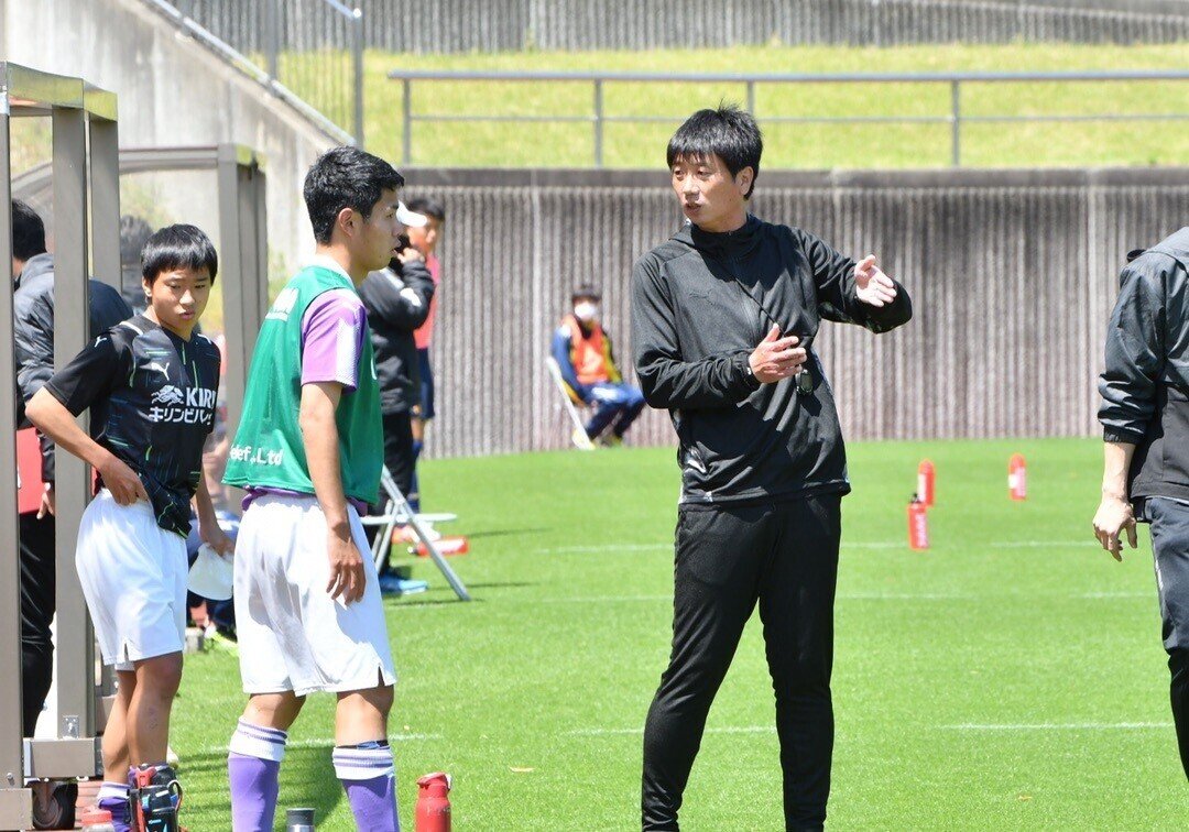 導入に迷いなし 公立高校が世界のトップクラブの取り組みに気軽に触れられるという魅力 藤枝東高校サッカー部 小林公平監督 Hudl Japan 導入に迷いなし 公立高校が世界のトップクラブの取り組みに気軽に触れられるという魅力 藤枝東高校サッカー部 小林公平監督 Hudl Japan