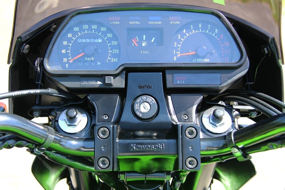 ホンダ　スピードメーター　ナナハン　SABRE ホンダ スピードメーター ナナハン SABRE ホンダ スピード