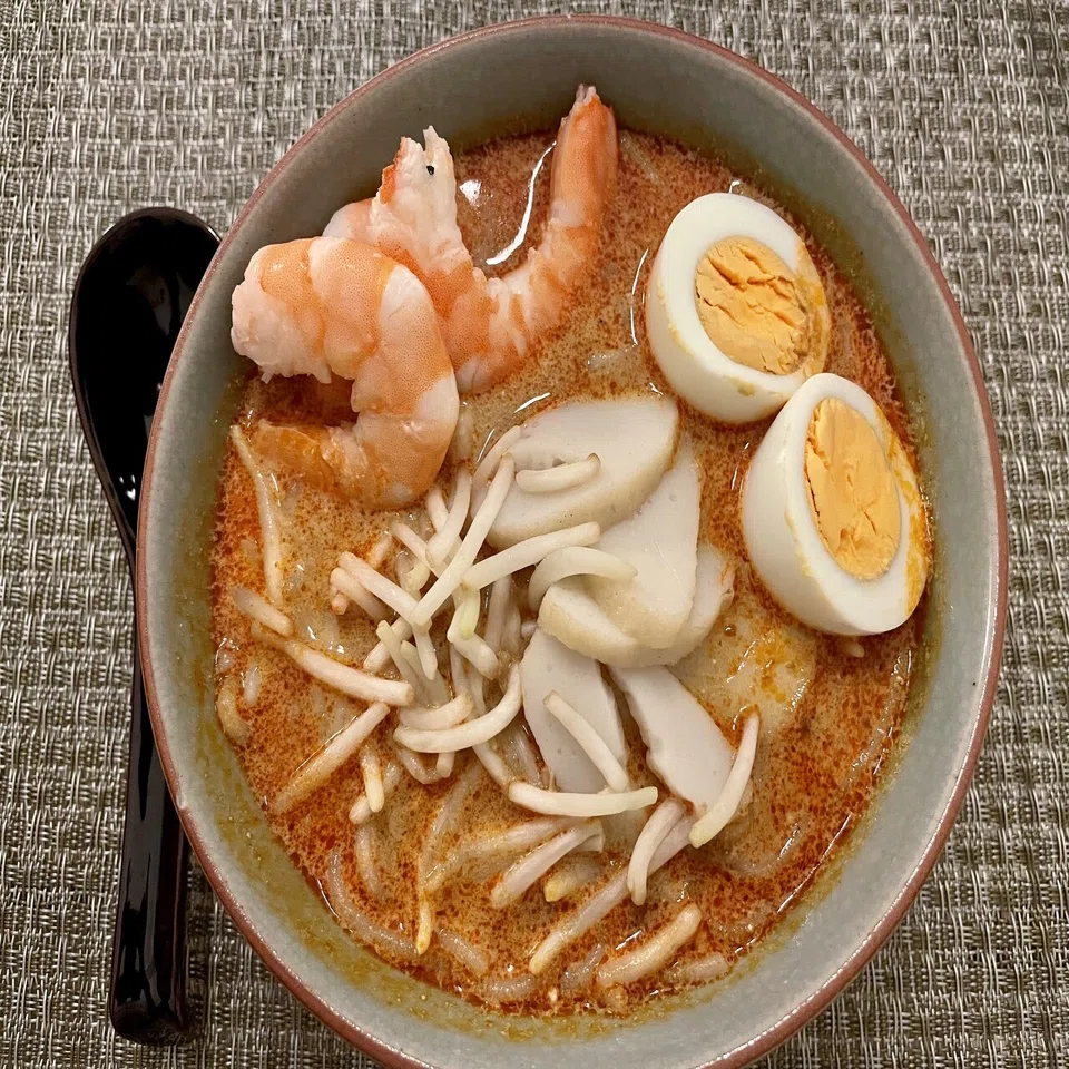 シンガポール市販ラクサペースト食べくらべ13選｜thumb