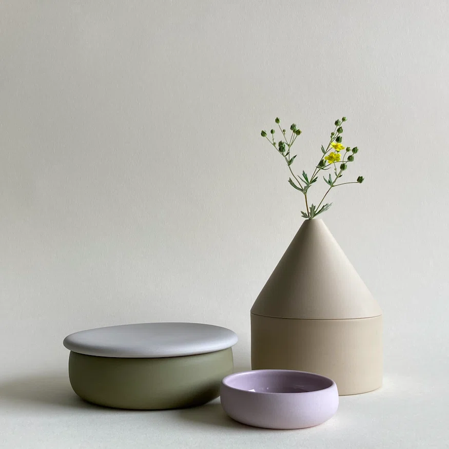フィンランド　陶芸作家 ishiaie シリーズ Products｜日常を静かな美しさで包む、Saija Halkoのセラミック