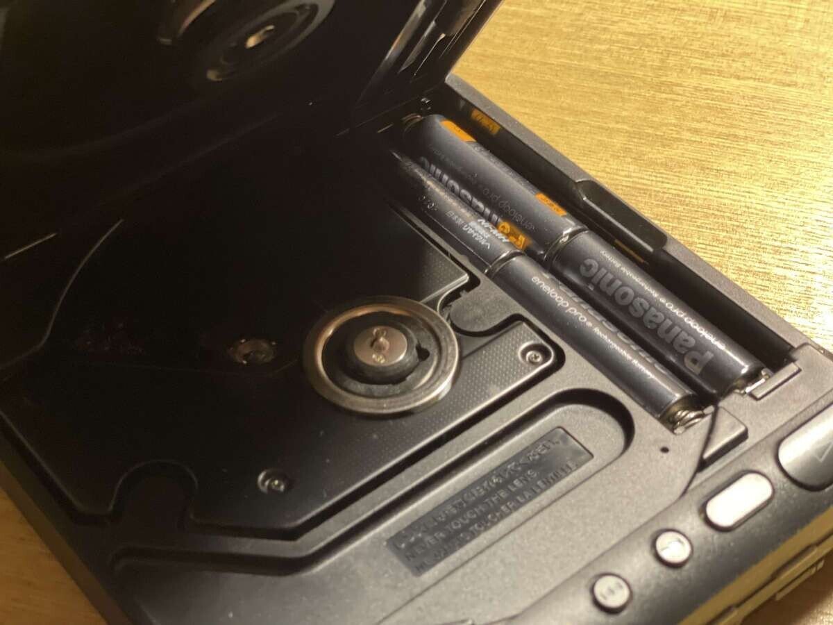 SONY Discman D-22を1ヶ月使ってみた【レビュー】|Ryoichi Kawate SONY Discman D-22を1ヶ月使ってみた【レビュー】|Ryoichi Kawate