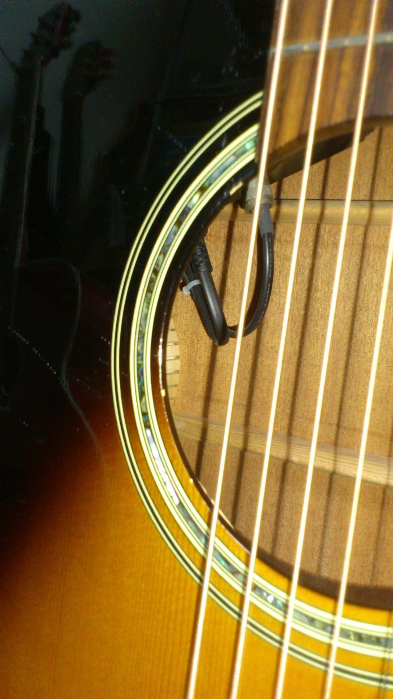 5年間の戦歴は サウンドホール 周りの無数の傷が物語りますよね ガリガリと弾き倒す 木地が出てくるまでひき倒す ある意味 アコギにすべての気力を注ぐことこそが 育てることにつながると思いますね Bアコギ Ohori123 Note 5年間の戦歴は サウンドホール 周りの無数の傷が物語りますよね ガリガリと弾き倒す 木地が出てくるまでひき倒す ある意味 アコギにすべての気力を注ぐことこそが 育てることにつながると思いますね Bアコギ Ohori123 Note