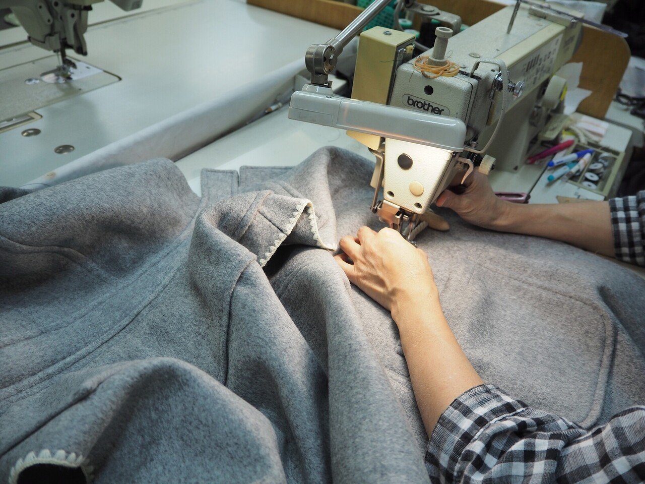 極上の着心地を尾州から。一年の歳月をかけて育まれる、blanket 極上の着心地を尾州から。一年の歳月をかけて育まれる、blanket