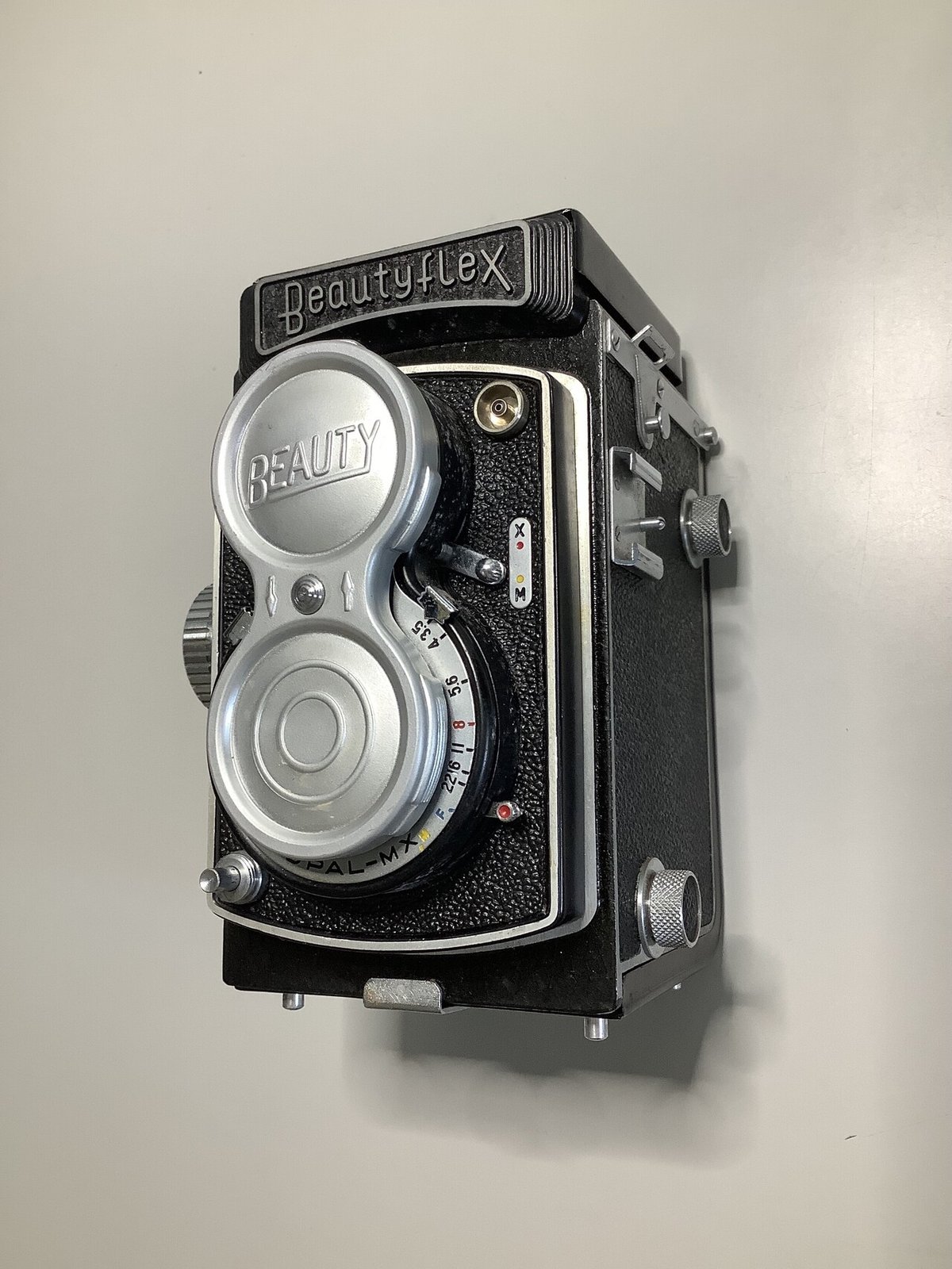 1954年製二眼レフ BEAUTY FLEX(onecolorさん) | αcafe αの写真