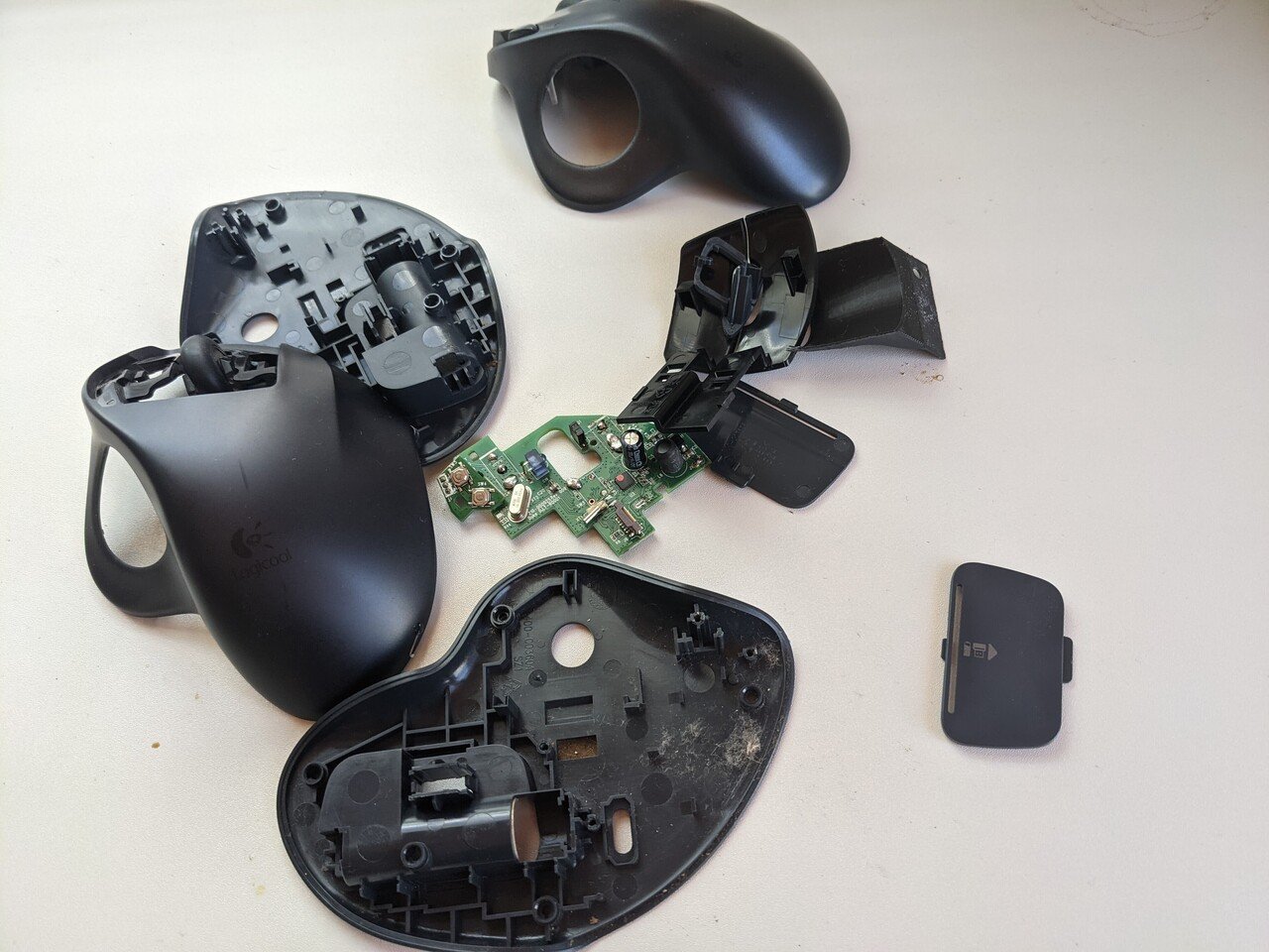 M570 壊れてます LogicoolのM570をオーバーホールする｜なごみまくり