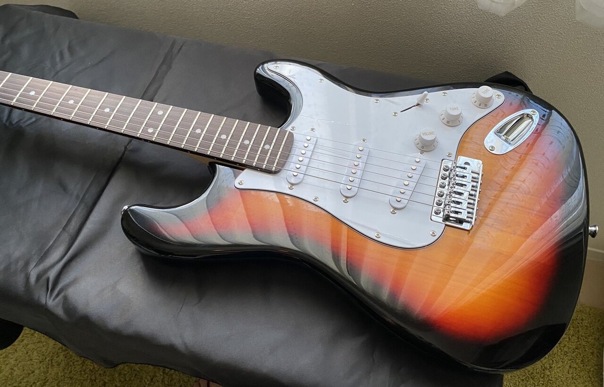 機材レビュー]Selder ST-16 一万円のギター｜Croquetteギター
