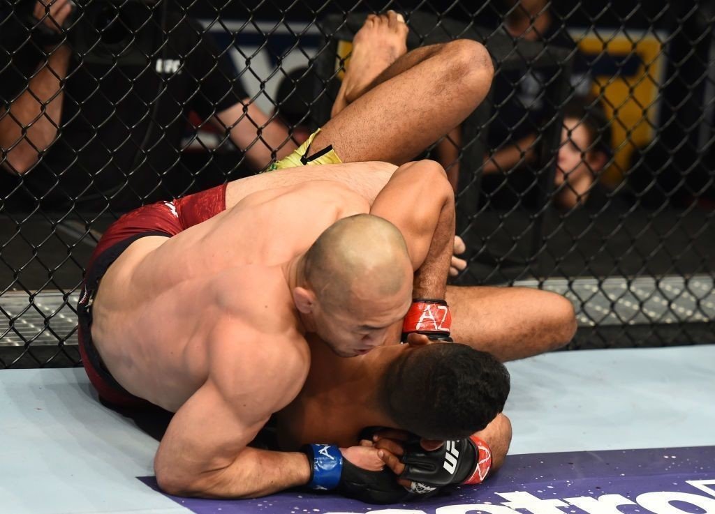 Ufc 岡見勇信が5年1カ月振りにオクタゴンで勝ち名乗り 本当の意味でufcに帰って来れた 目標はランカーと戦ってタイトル争いにからんでいくこと ポイエーはゲイジーとの死闘をtkoで制す 4 14 ゴング格闘技 Note Ufc 岡見勇信が5年1カ月振りにオクタゴンで勝ち名乗り 本当の意味でufcに帰って来れた 目標はランカーと戦ってタイトル争いにからんでいくこと ポイエーはゲイジーとの死闘をtkoで制す 4 14 ゴング格闘技 Note