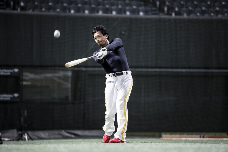松田宣浩選手が300号本塁打達成 人並外れた バットに対する感覚 アンダーアーマー