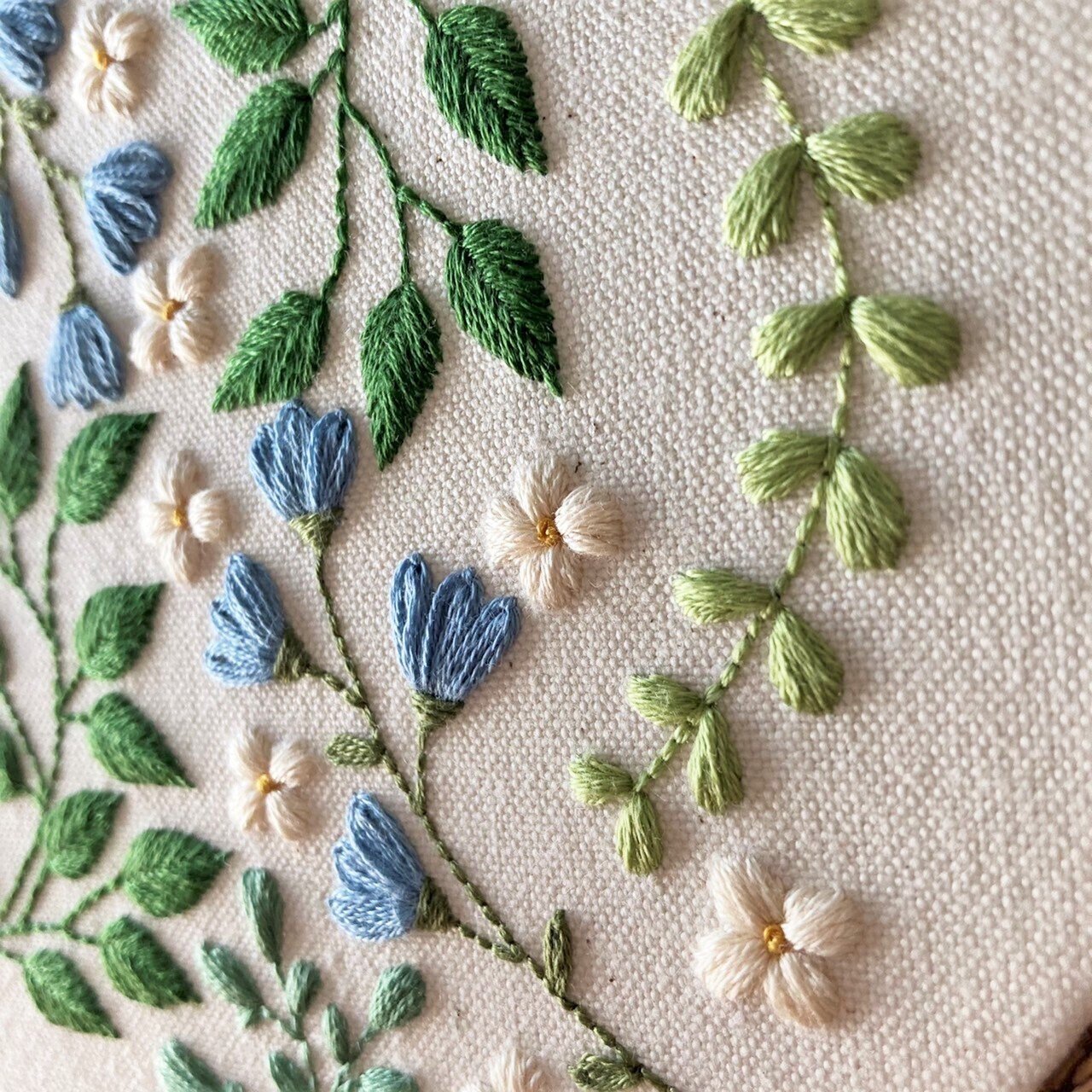 刺繍ハンドメイド/庭図鑑より-