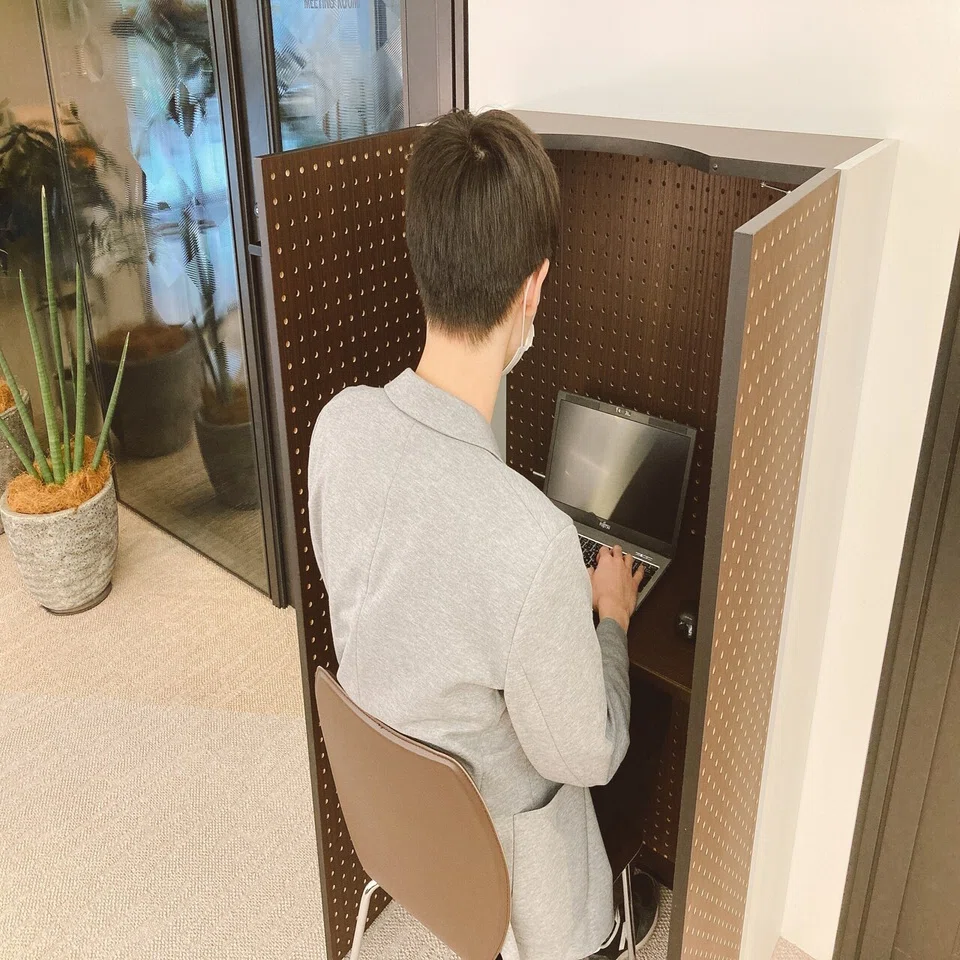 使ってみた】あなただけの集中空間が誕生！在宅用デスク「オレルタ」を 